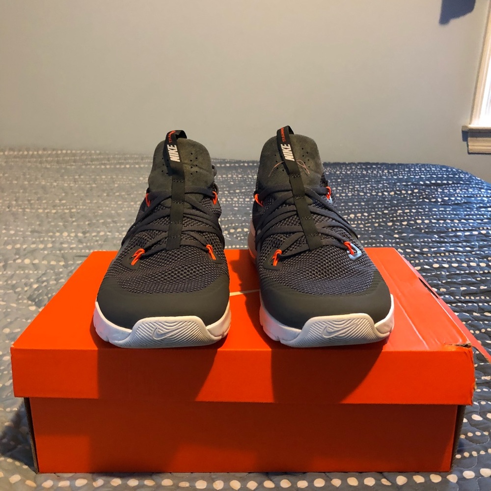 NIKE ZOOM TRAIN COMMAND